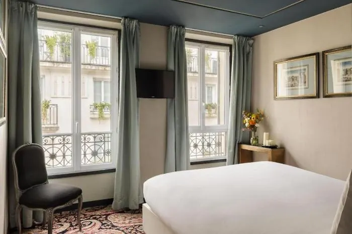 New RépubliqueHotel Parigi